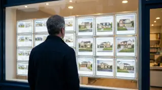Latest Estate Agent Displays Designed To Increase Footfall